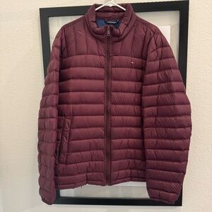 mens xl Tommy hilfigure maroon light puffer